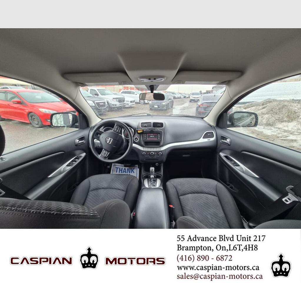 2017 Dodge Journey SE Photo