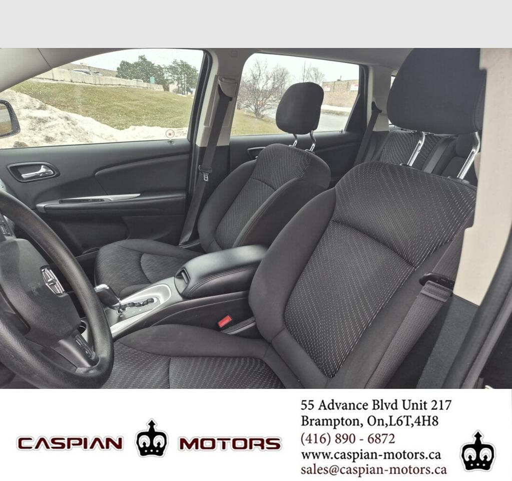 2017 Dodge Journey SE Photo