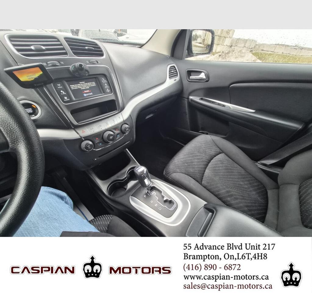 2017 Dodge Journey SE Photo