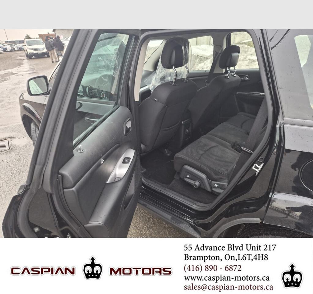 2017 Dodge Journey SE Photo