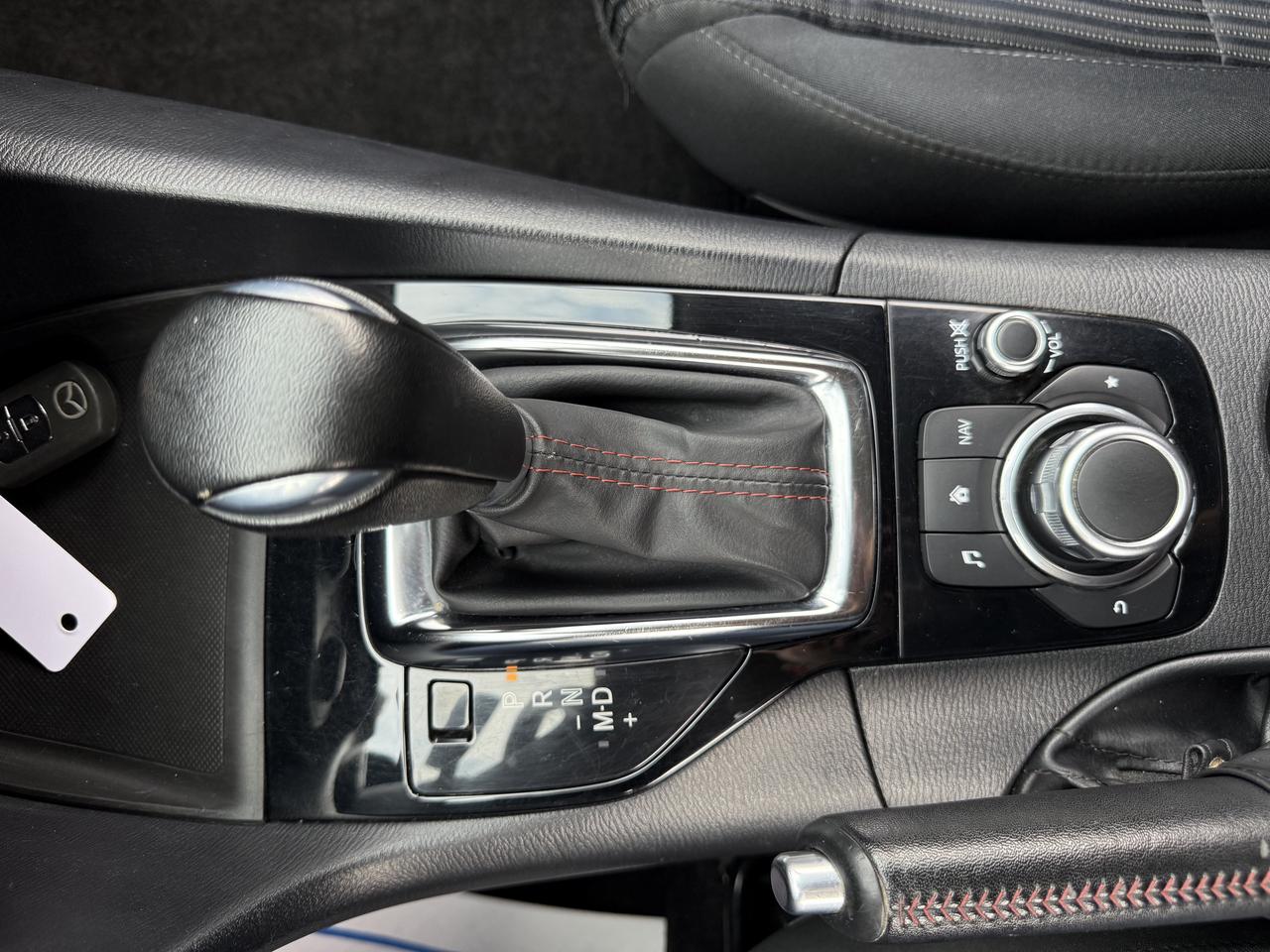 2016 Mazda MAZDA3 i Touring Photo