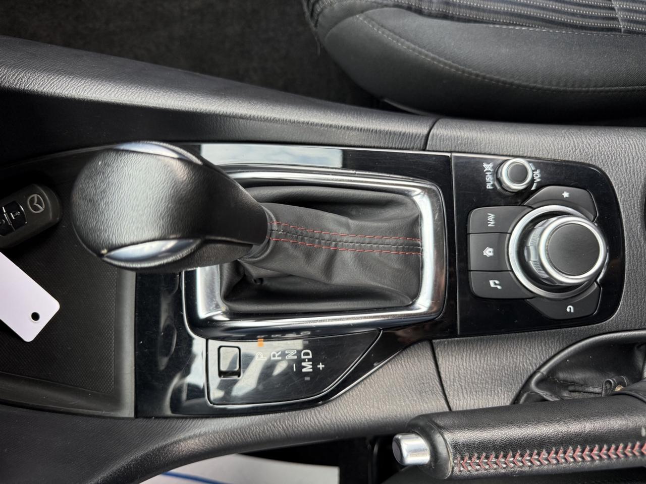 2016 Mazda MAZDA3 i Touring Photo