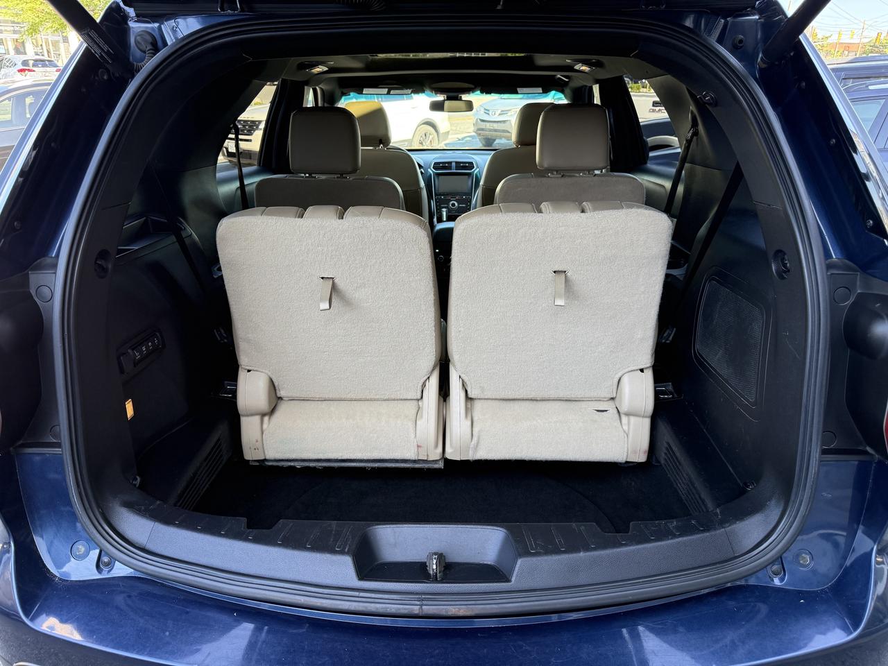 2016 Ford Explorer LIMITED Photo