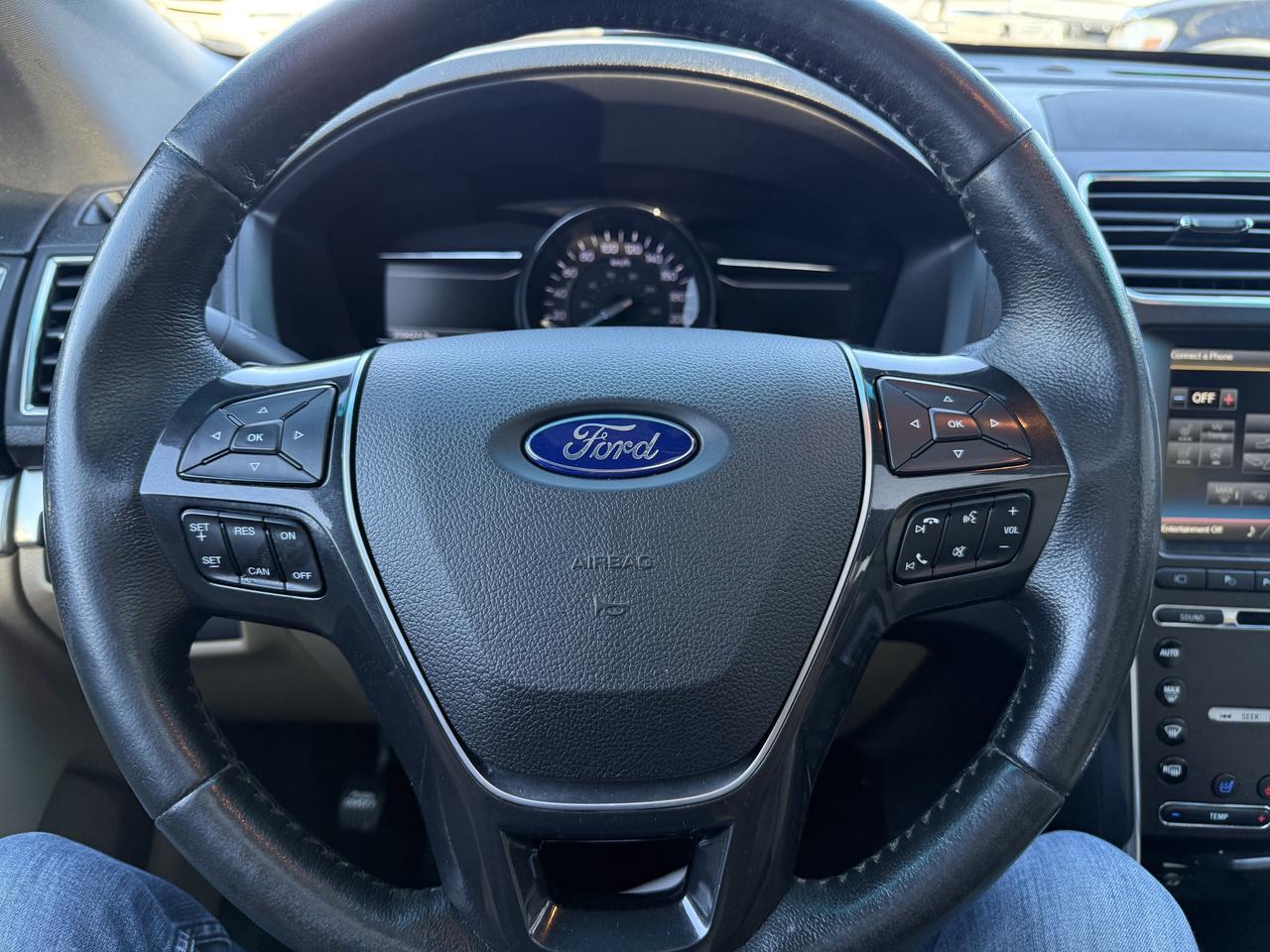 2016 Ford Explorer LIMITED Photo