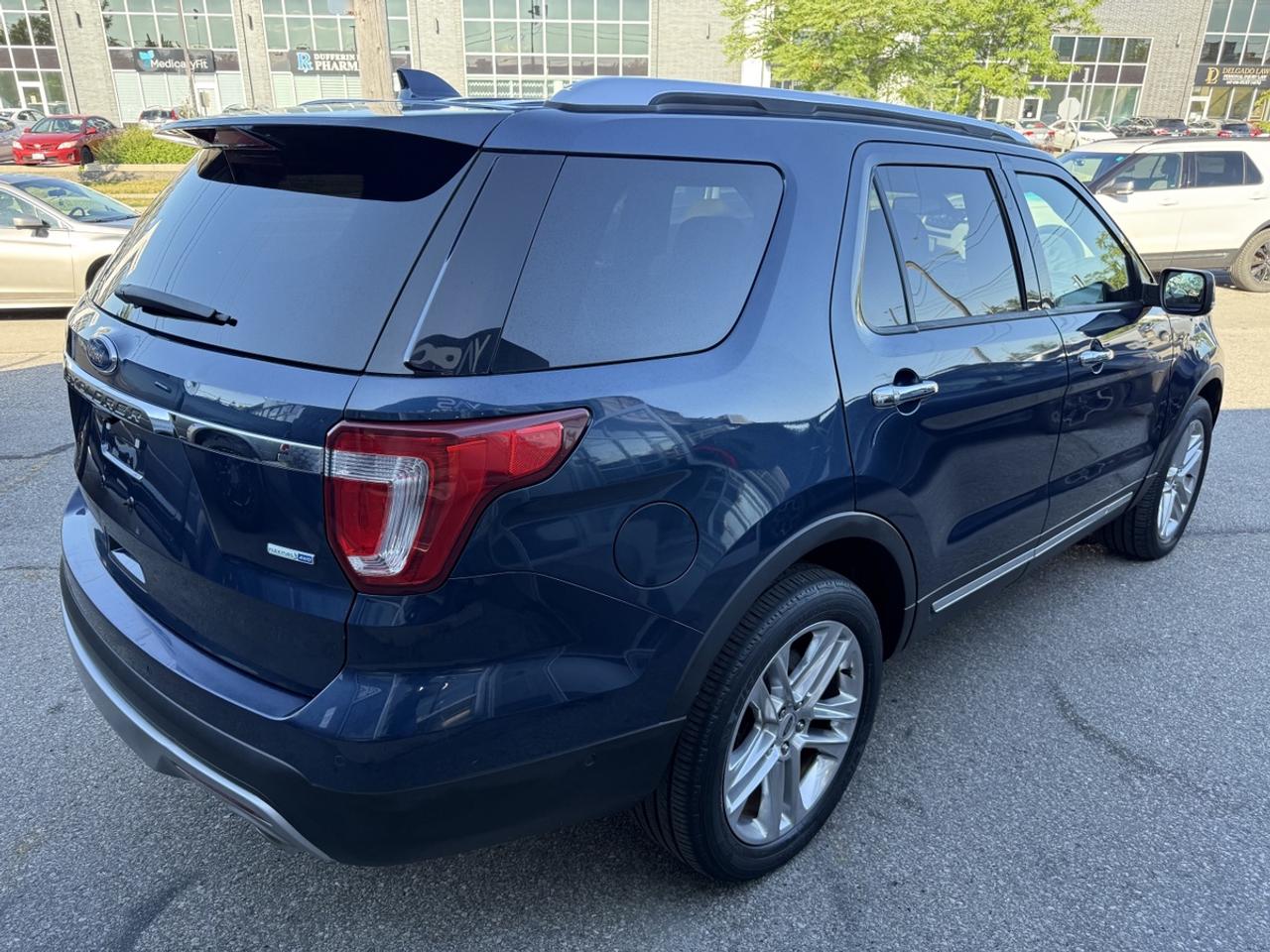 2016 Ford Explorer LIMITED Photo