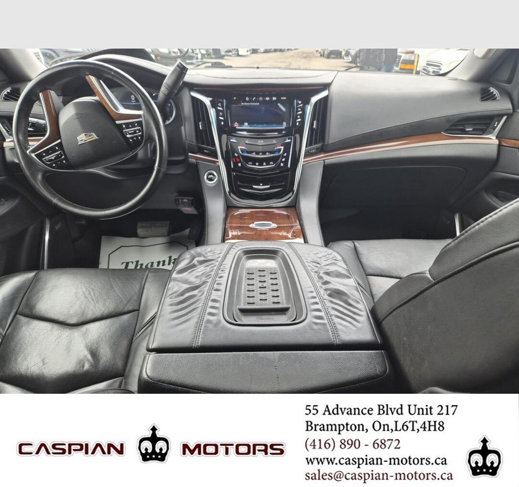 2016 Cadillac Escalade LUXURY Photo