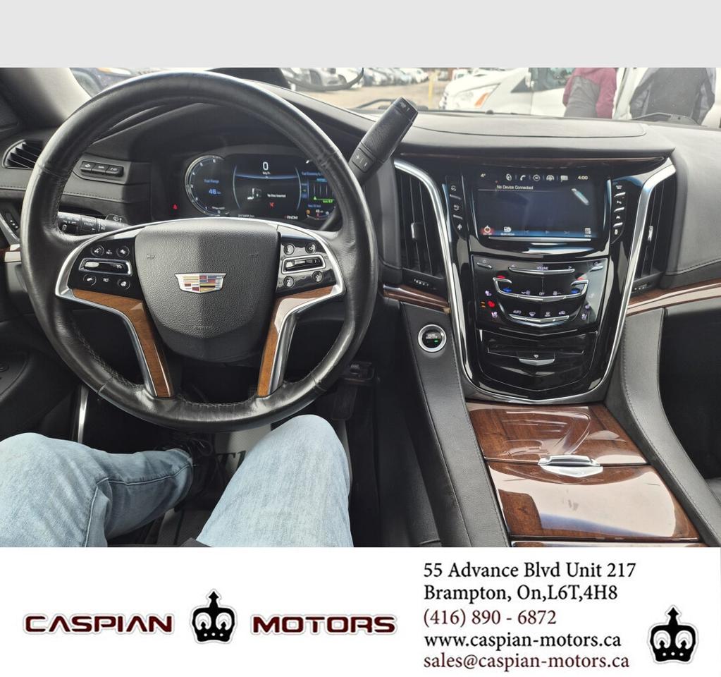2016 Cadillac Escalade LUXURY Photo