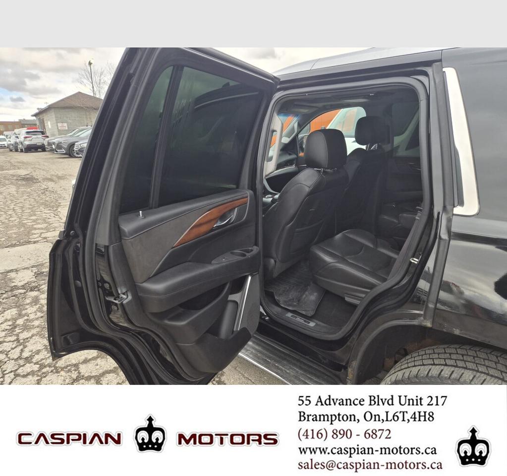 2016 Cadillac Escalade LUXURY Photo