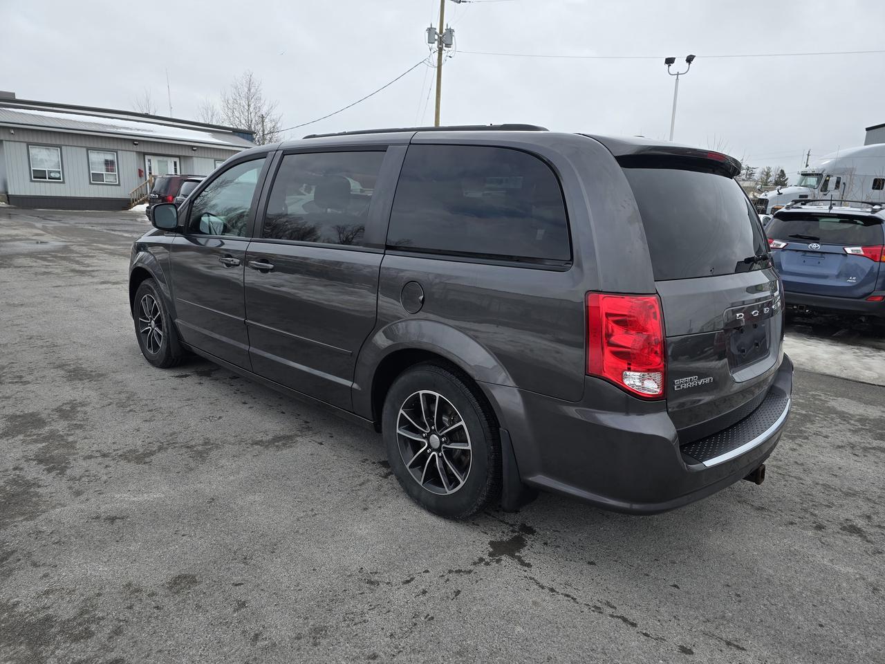 2017 Dodge Grand Caravan GT Photo