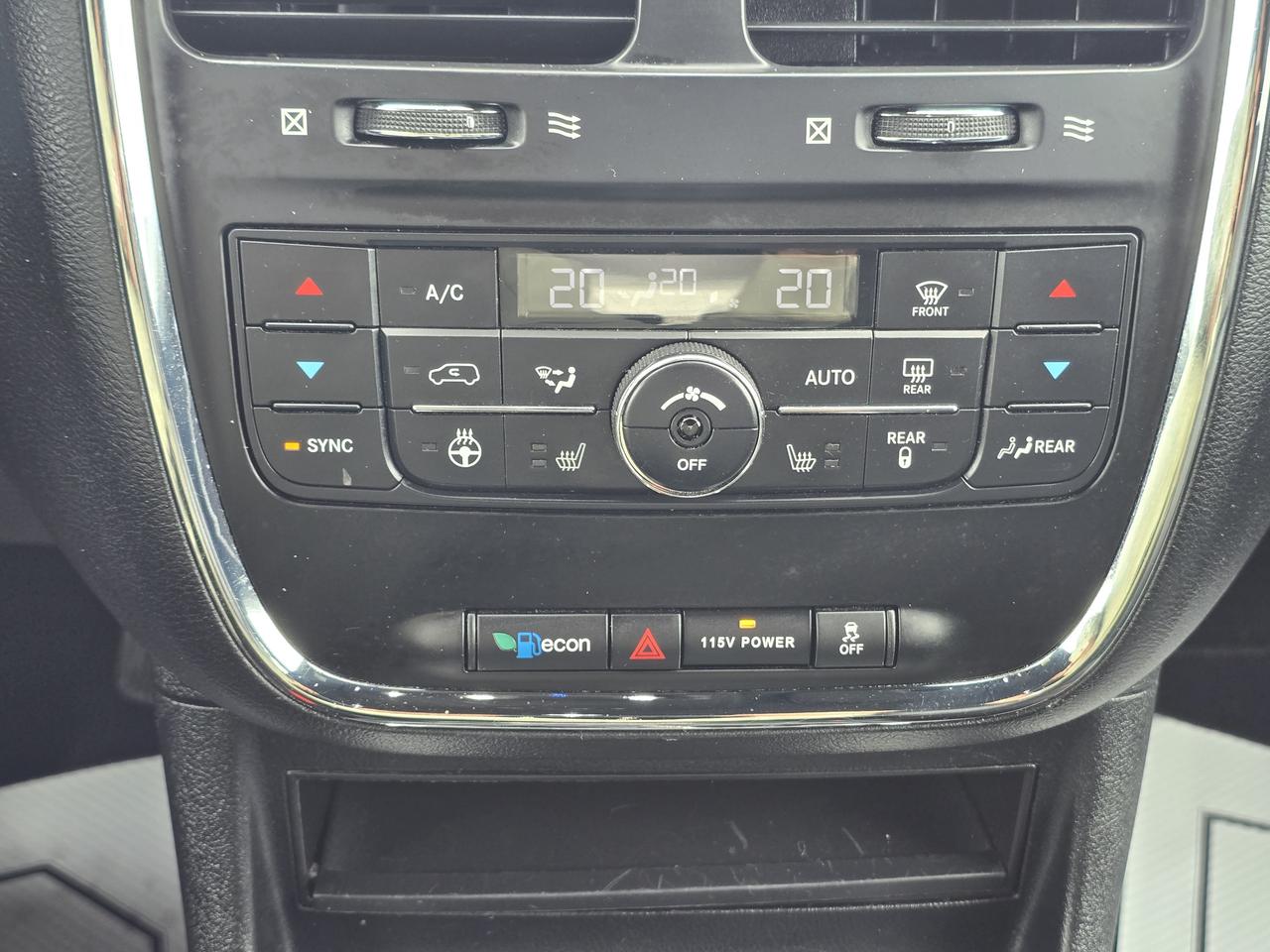 2017 Dodge Grand Caravan GT Photo