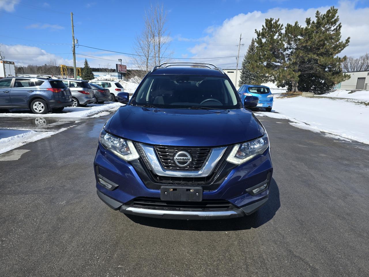 2019 Nissan Rogue SV Photo