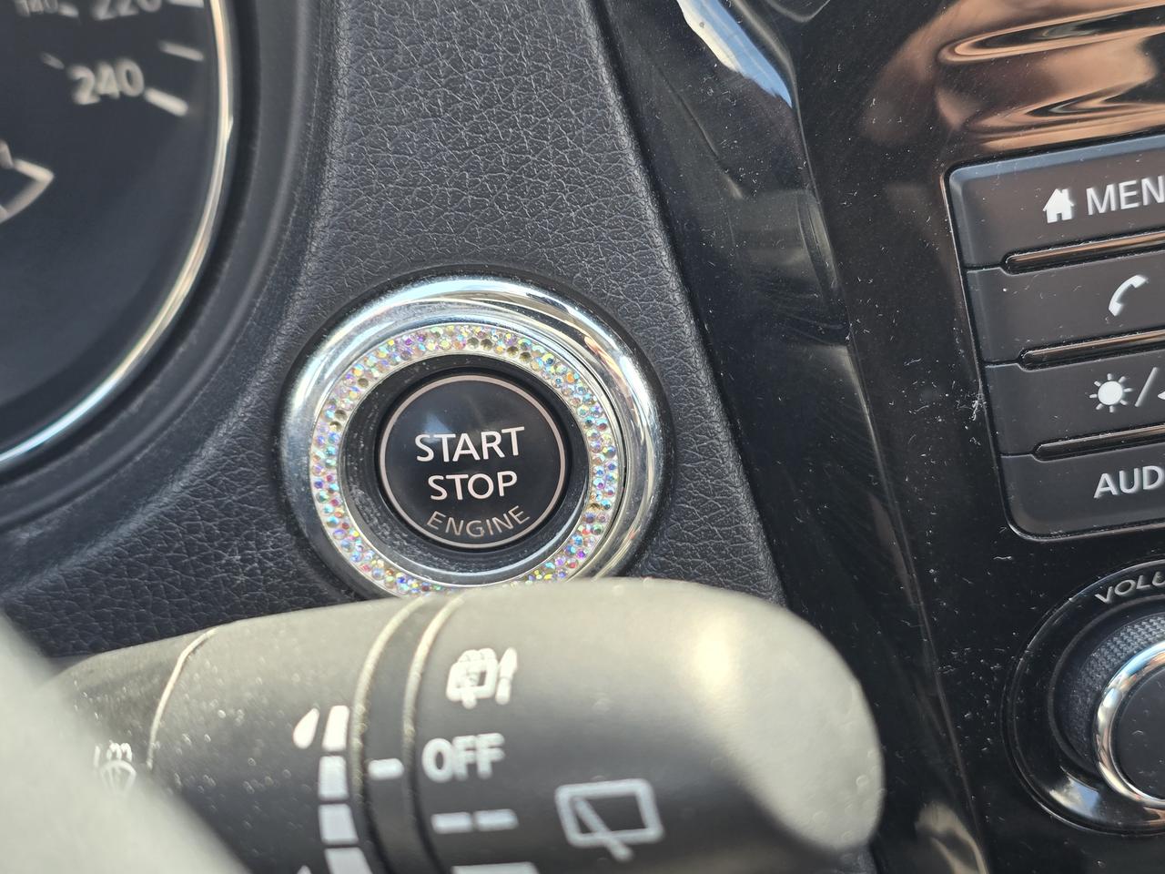 2019 Nissan Rogue SV Photo