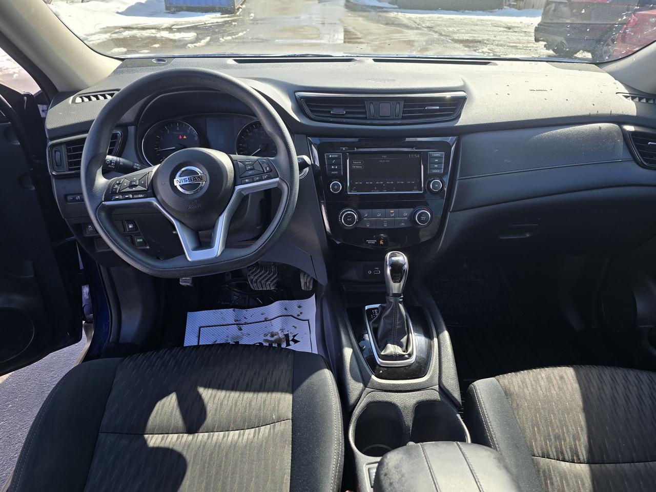 2019 Nissan Rogue SV Photo