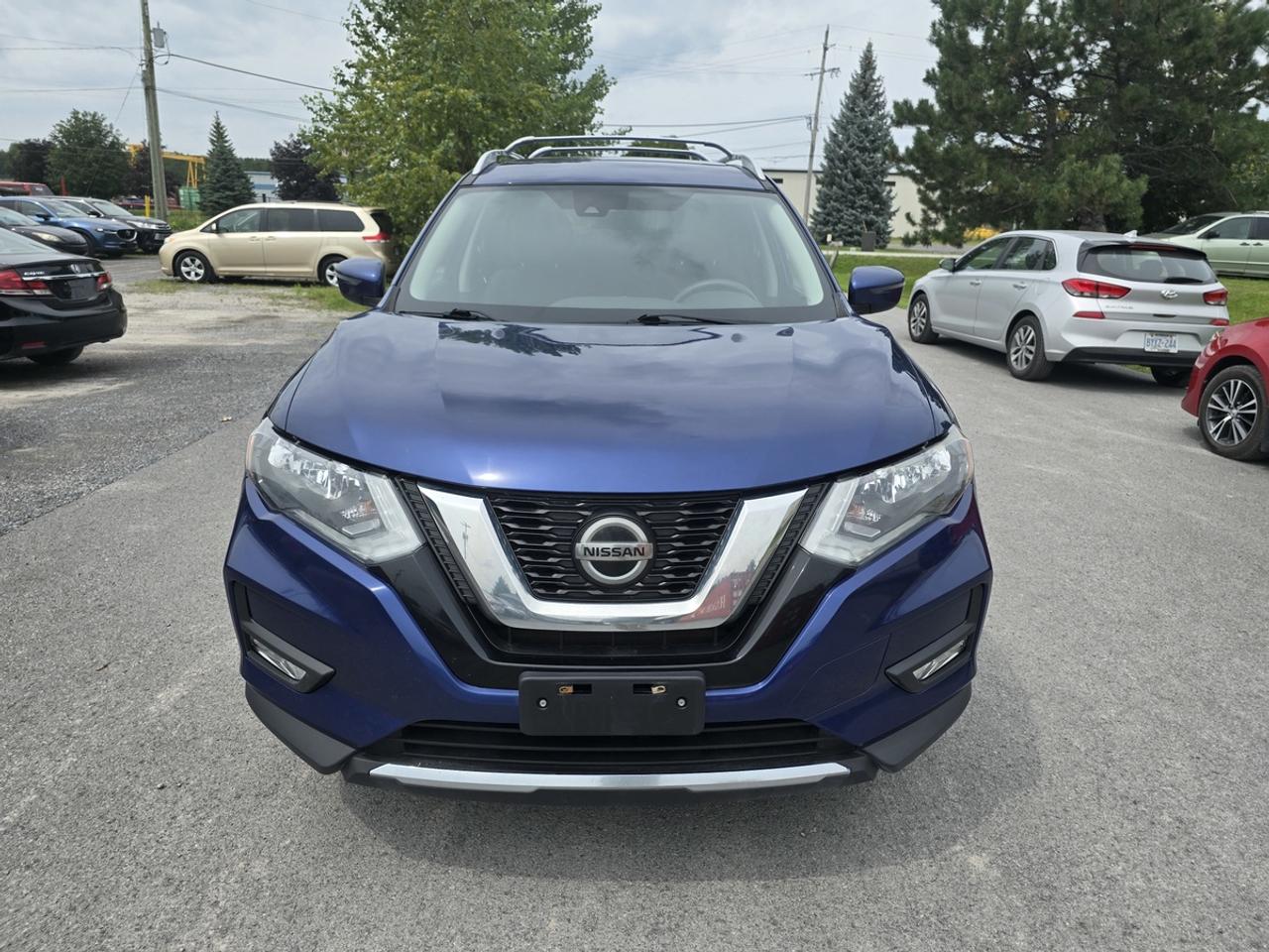 2019 Nissan Rogue SV Photo1
