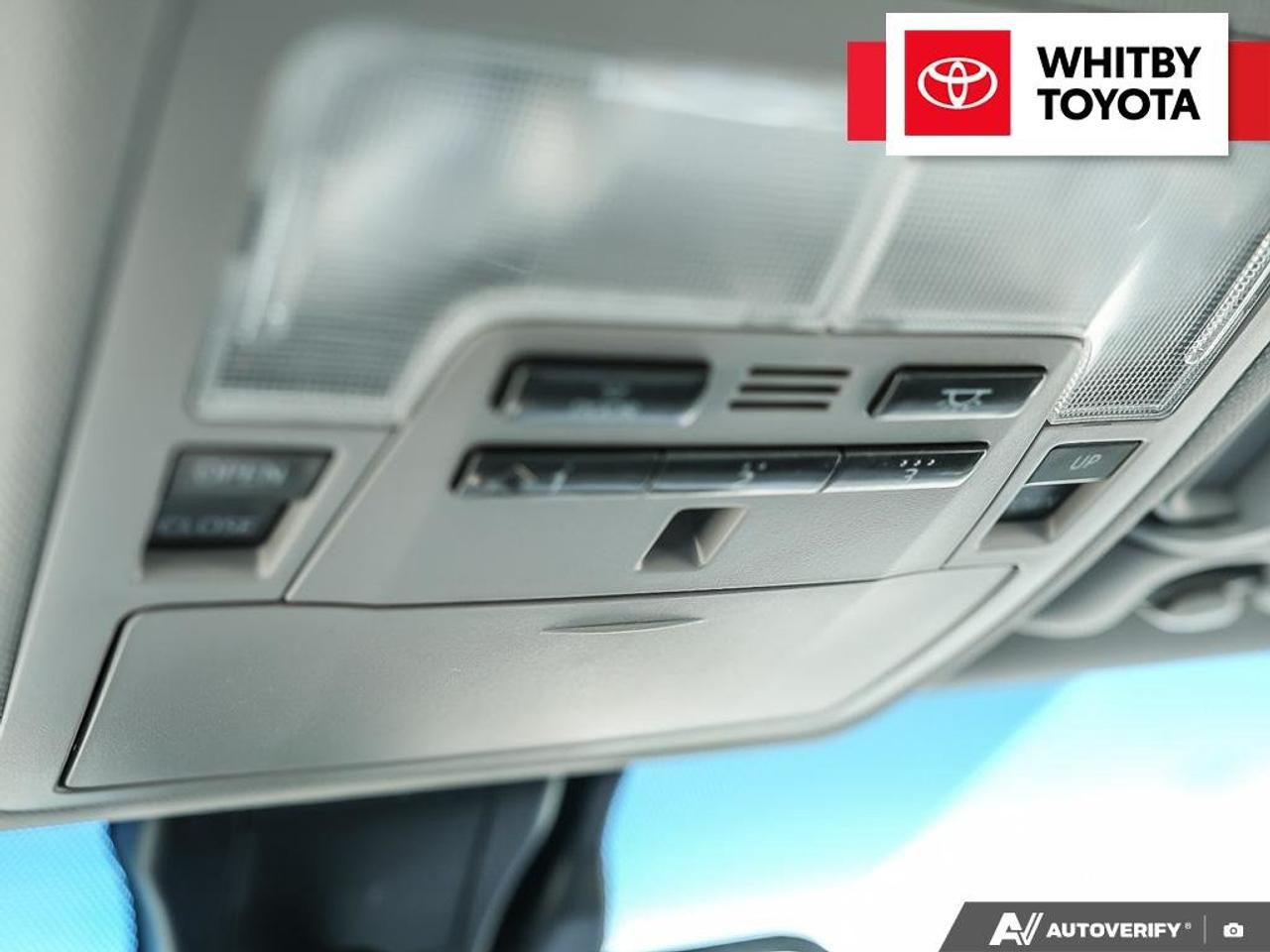 2016 Toyota Camry Hybrid XLE 2.5L Photo