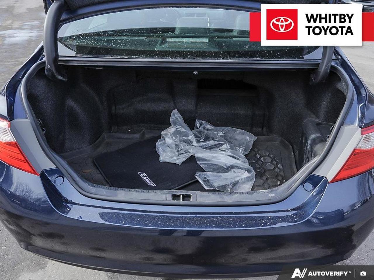 2016 Toyota Camry Hybrid XLE 2.5L Photo