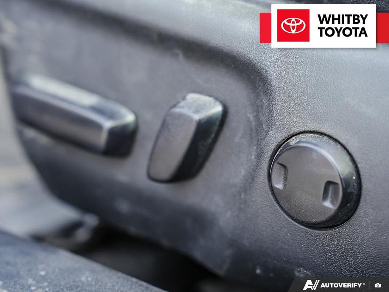 2016 Toyota Camry Hybrid XLE 2.5L Photo