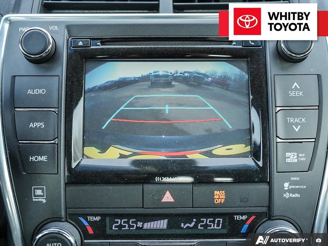 2016 Toyota Camry Hybrid XLE 2.5L Photo