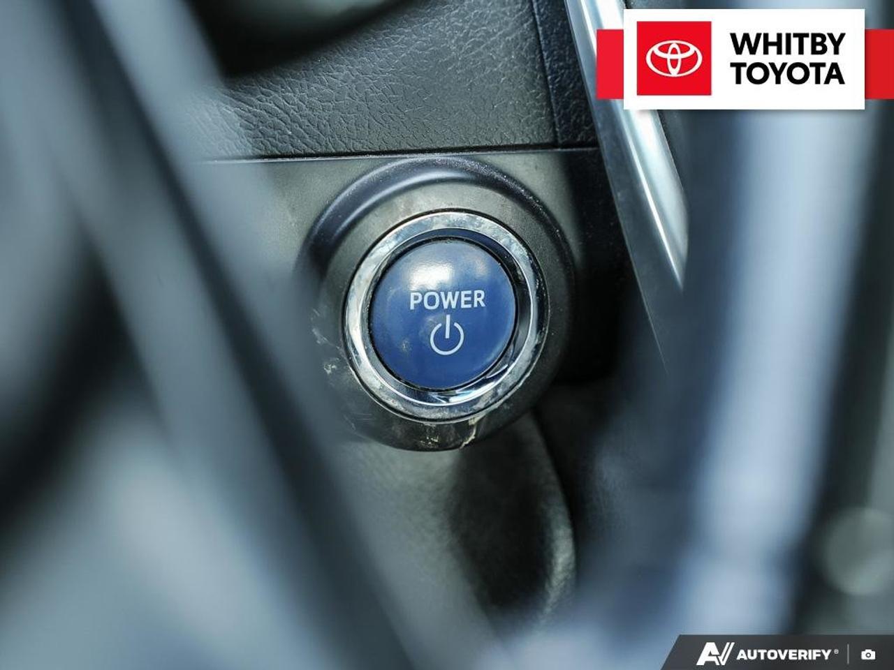 2016 Toyota Camry Hybrid XLE 2.5L Photo