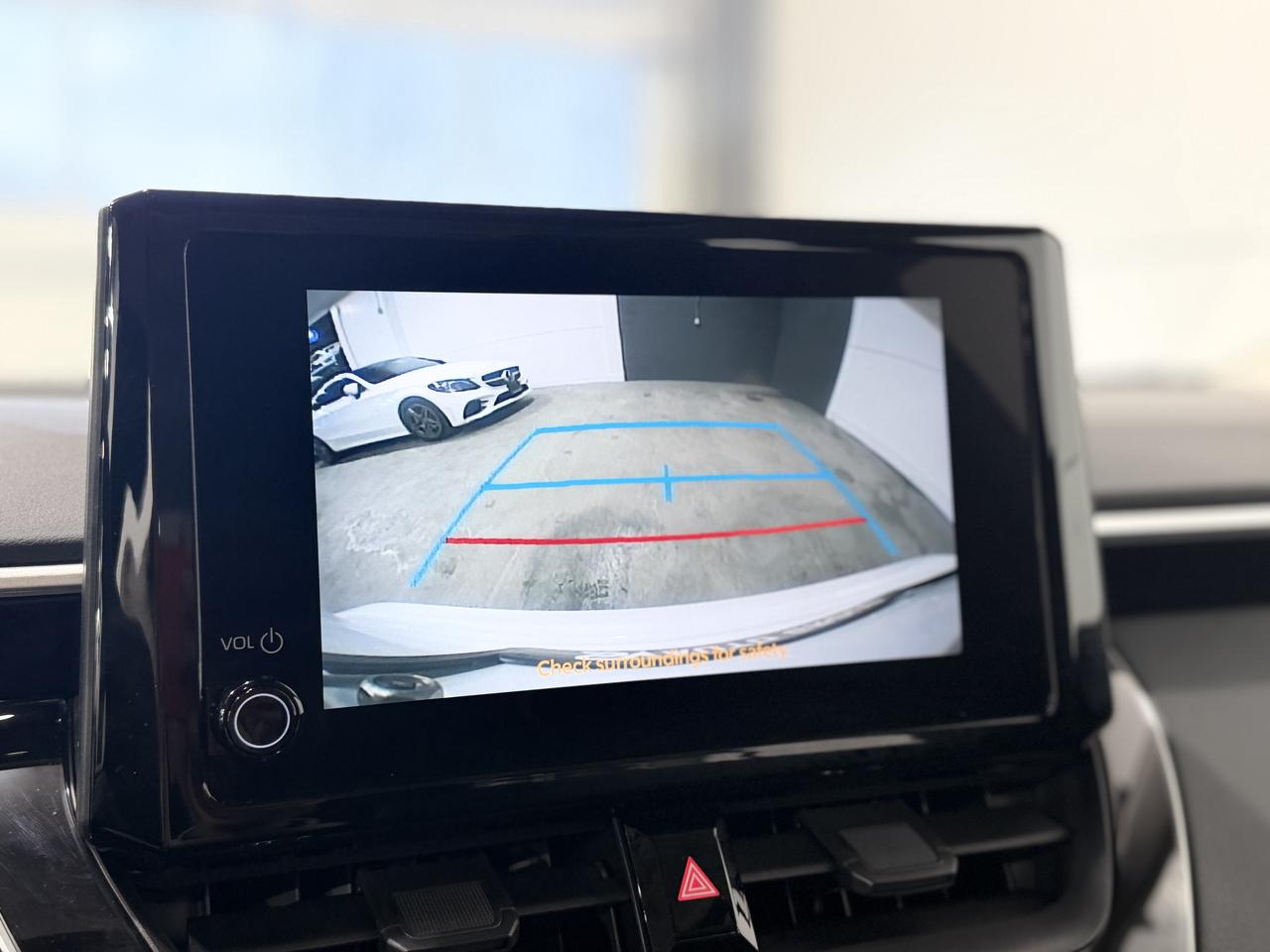 2025 Toyota Corolla LE Photo