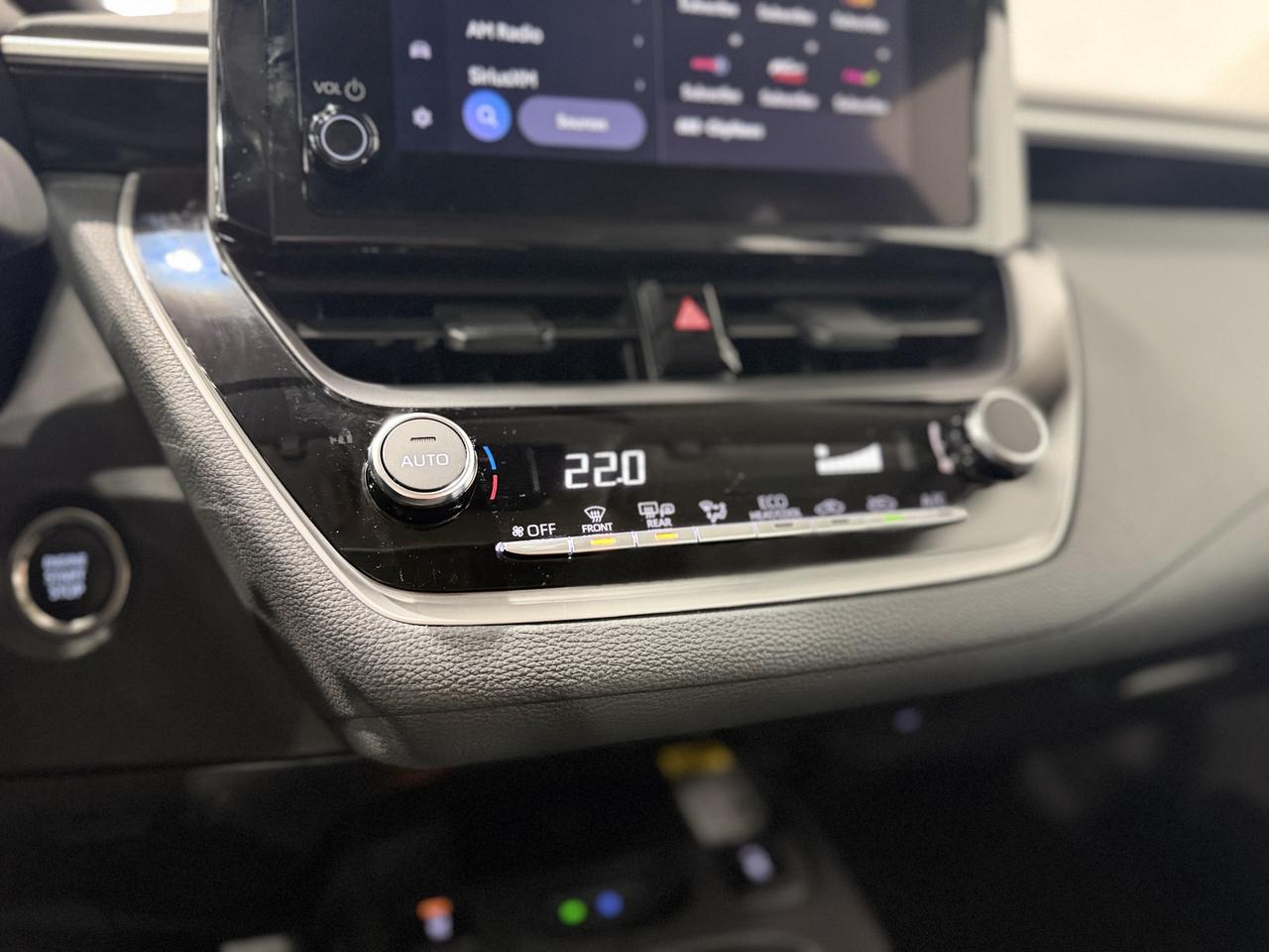 2025 Toyota Corolla LE Photo