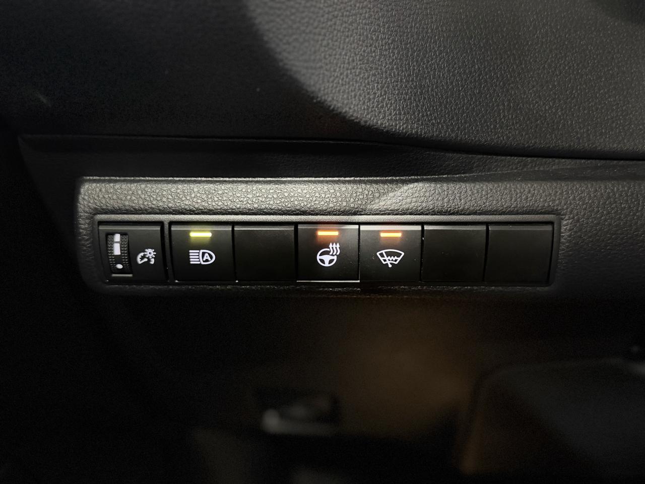 2025 Toyota Corolla LE Photo