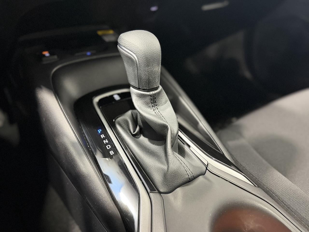 2025 Toyota Corolla LE Photo