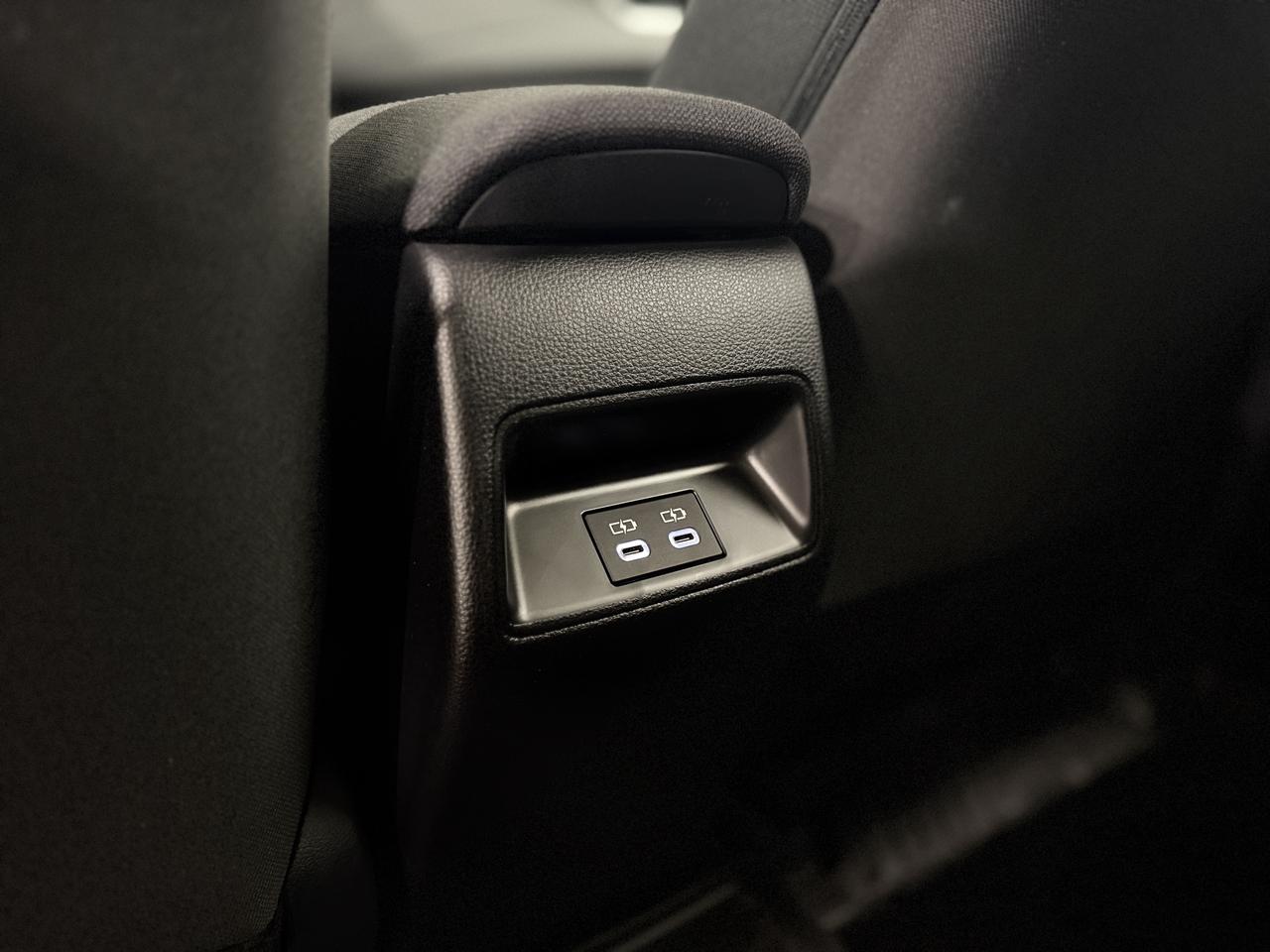 2025 Toyota Corolla LE Photo