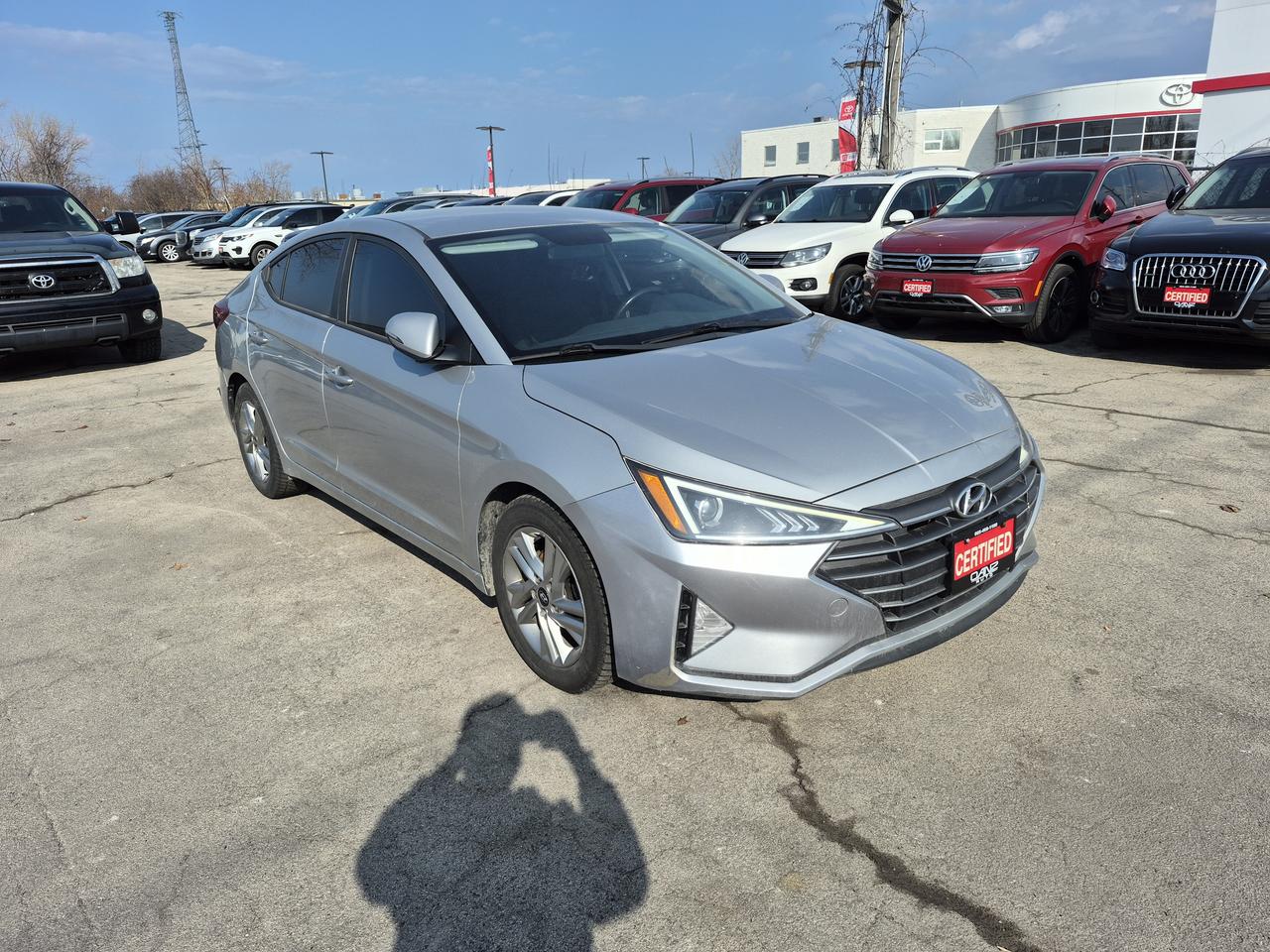 2020 Hyundai Elantra Limited Photo