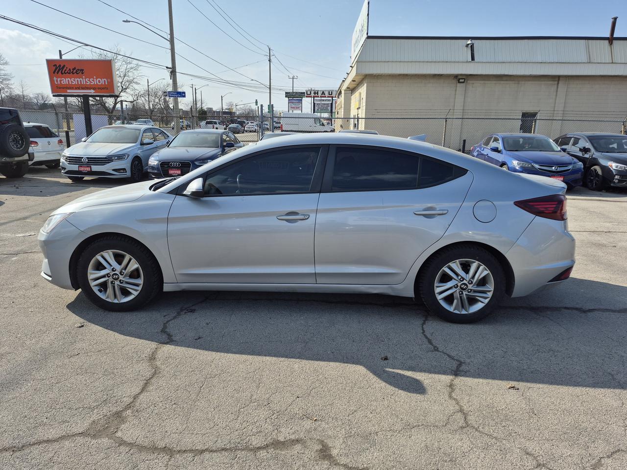 2020 Hyundai Elantra Limited Photo