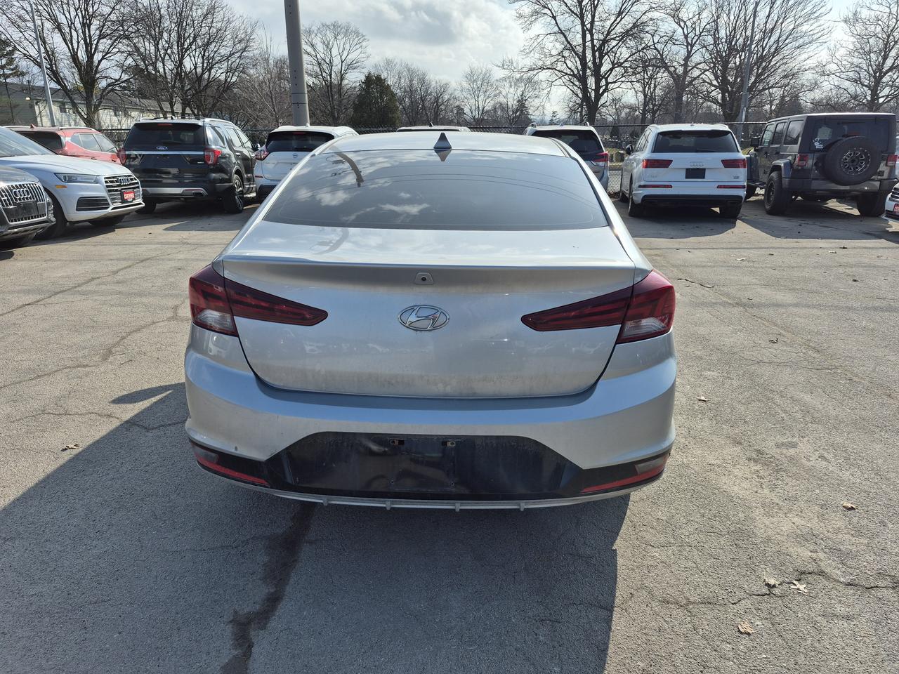 2020 Hyundai Elantra Limited Photo
