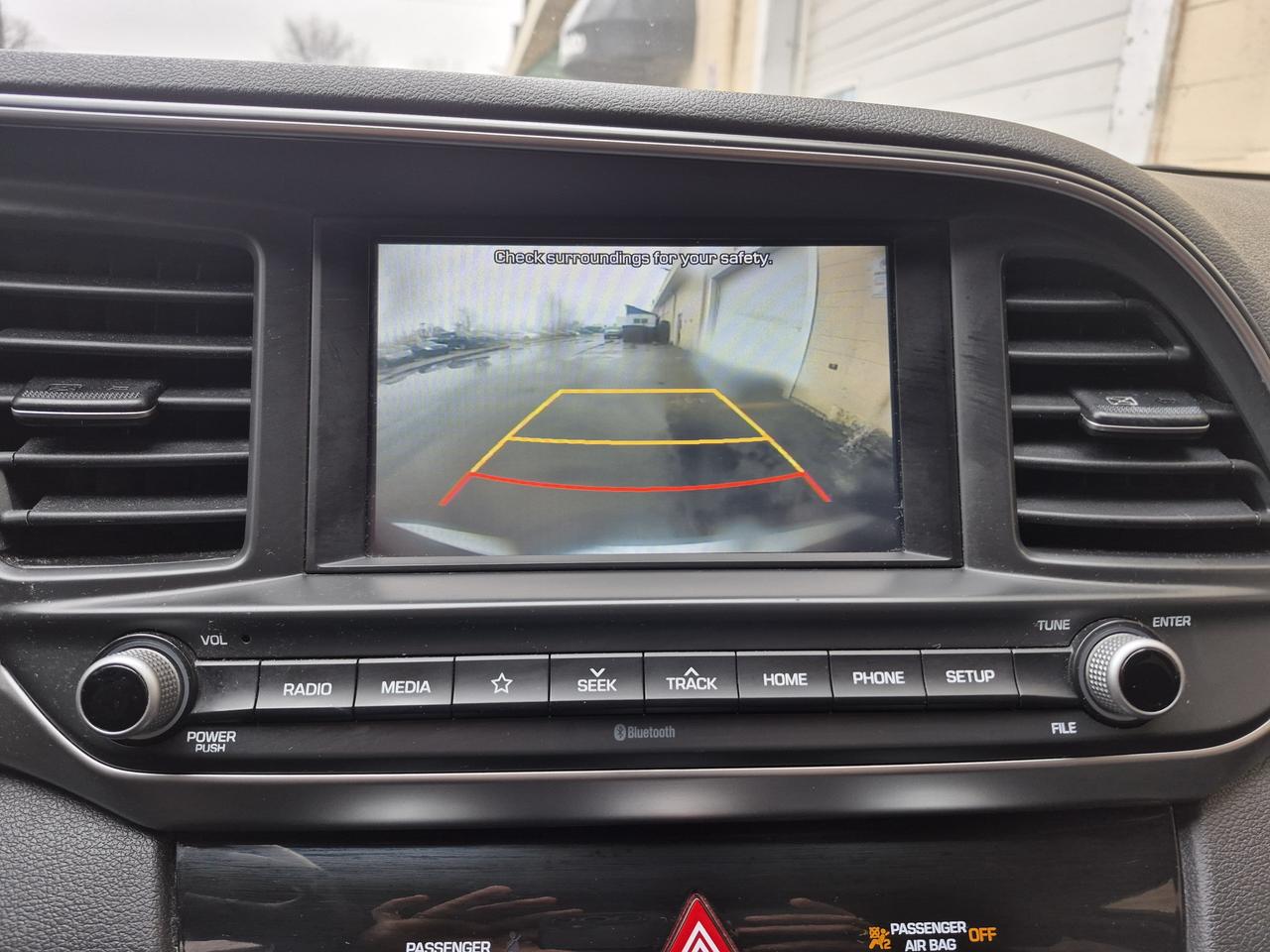 2020 Hyundai Elantra Limited Photo