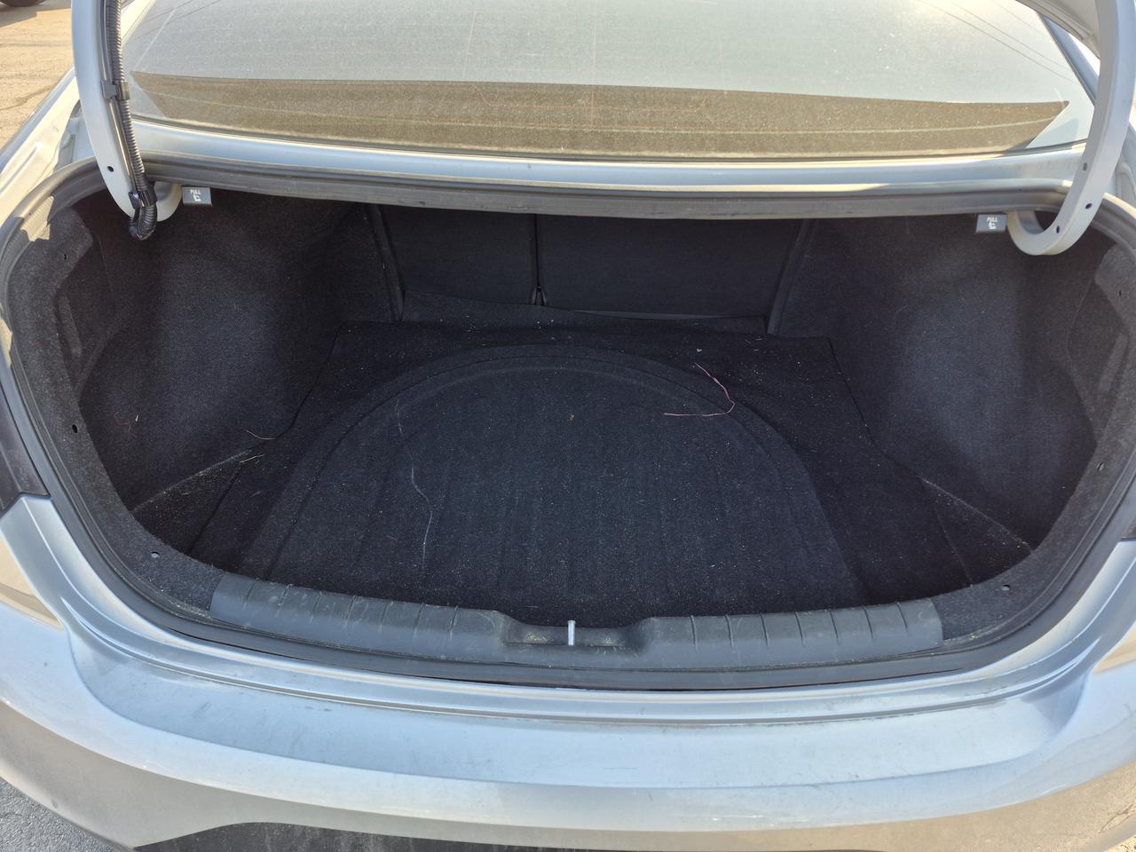 2020 Hyundai Elantra Limited Photo