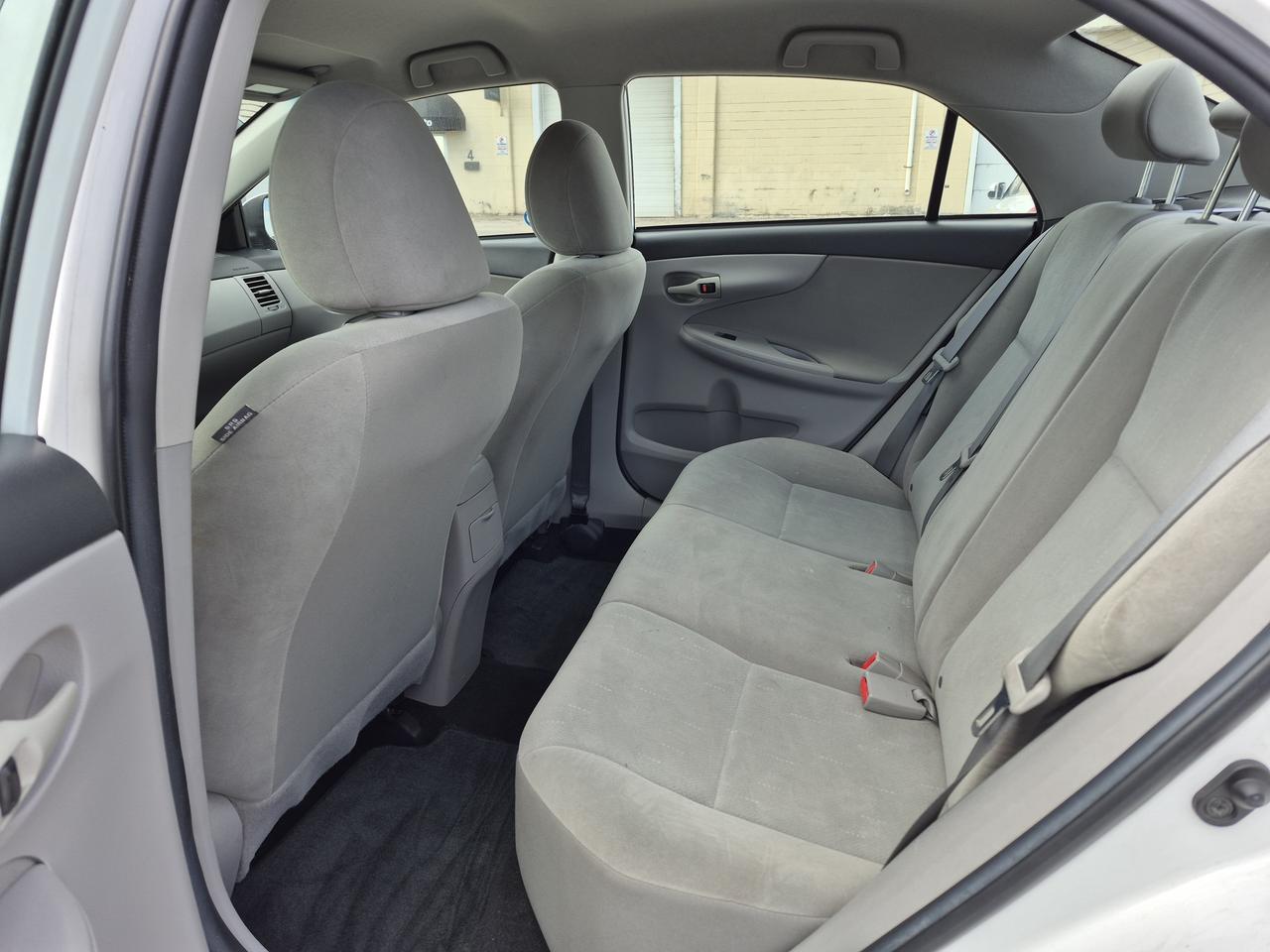 2011 Toyota Corolla LE Photo