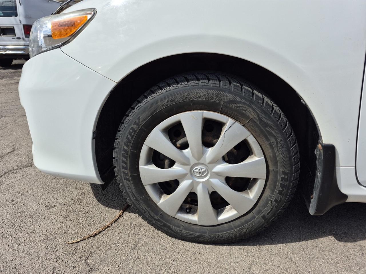 2011 Toyota Corolla LE Photo
