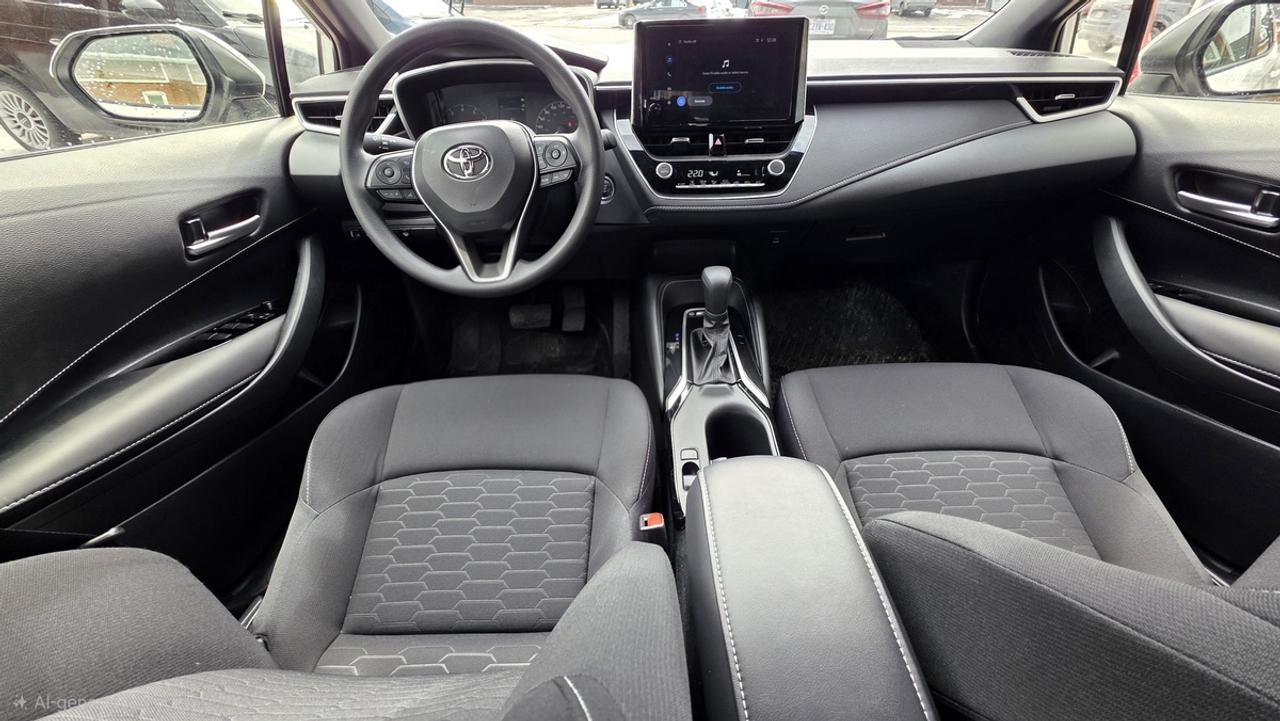 2025 Toyota Corolla SE Photo