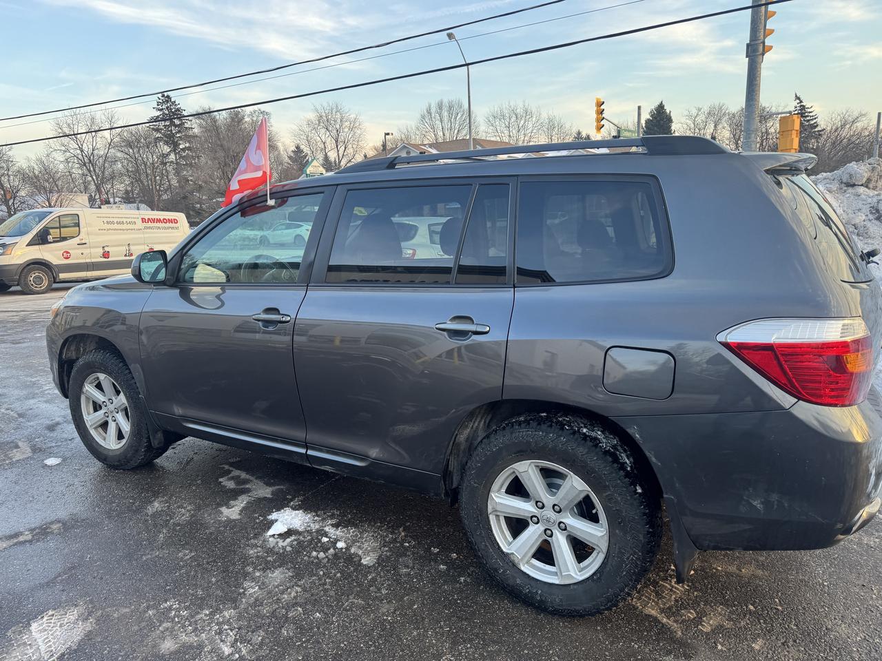 2010 Toyota Highlander Sport Photo