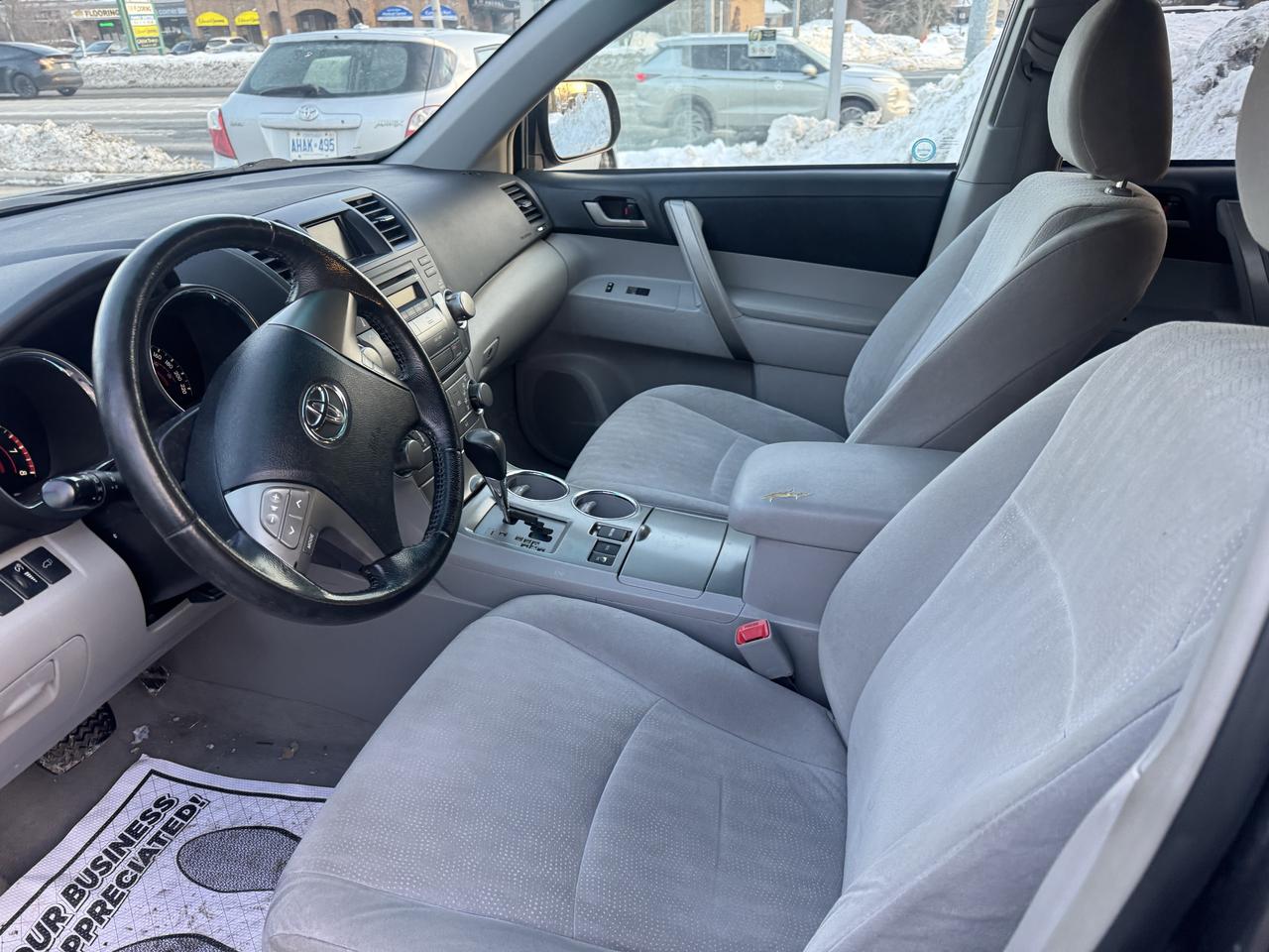 2010 Toyota Highlander Sport Photo