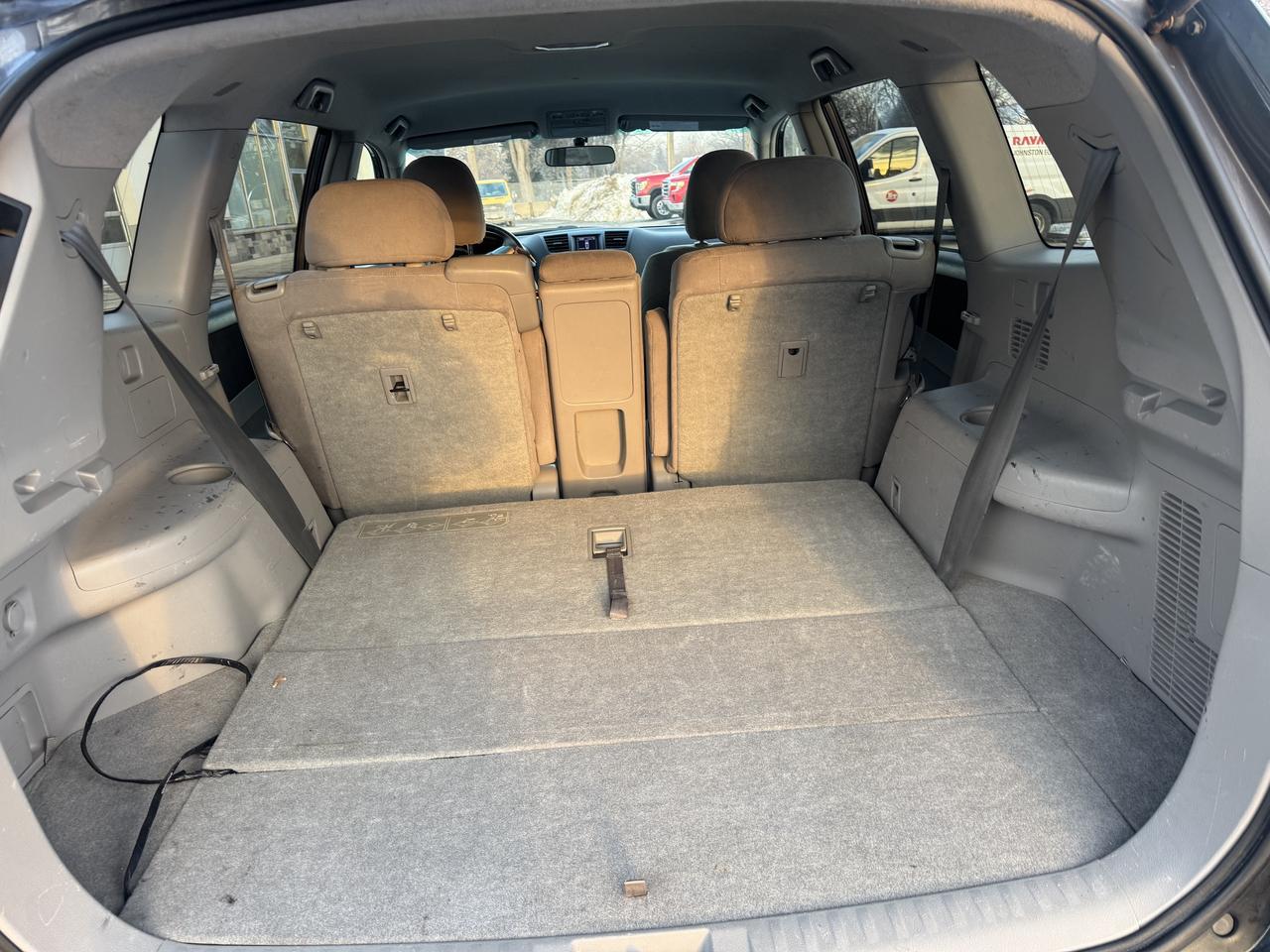 2010 Toyota Highlander Sport Photo