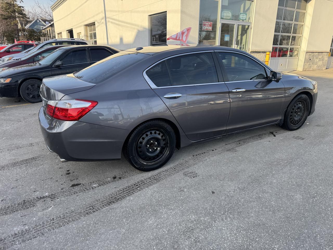 2015 Honda Accord Touring Photo