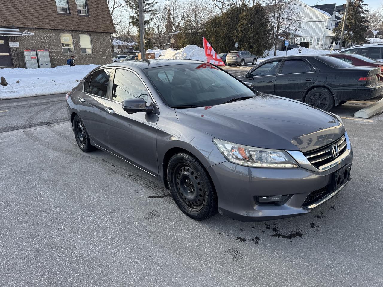 2015 Honda Accord Touring Photo