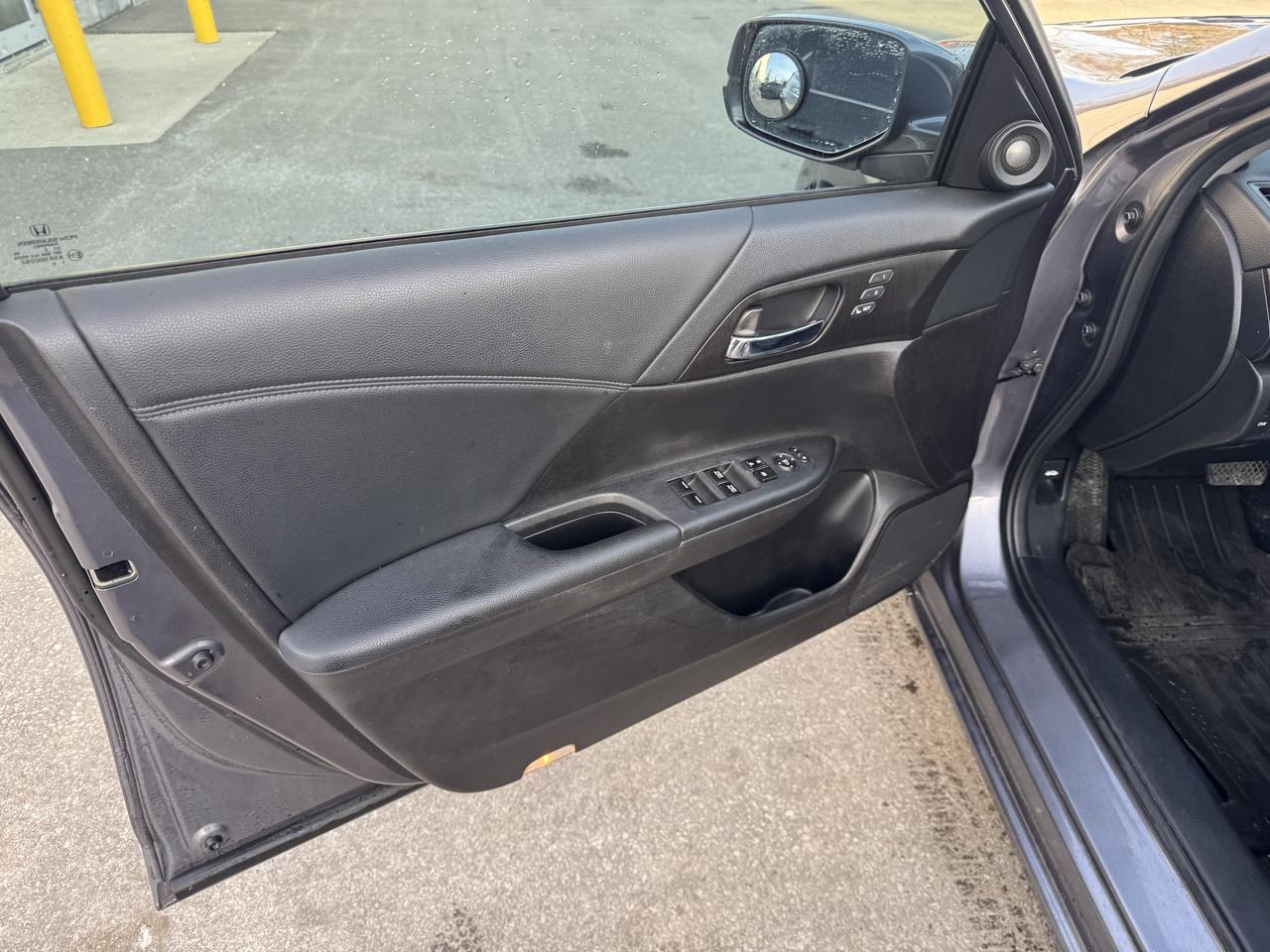 2015 Honda Accord Touring Photo