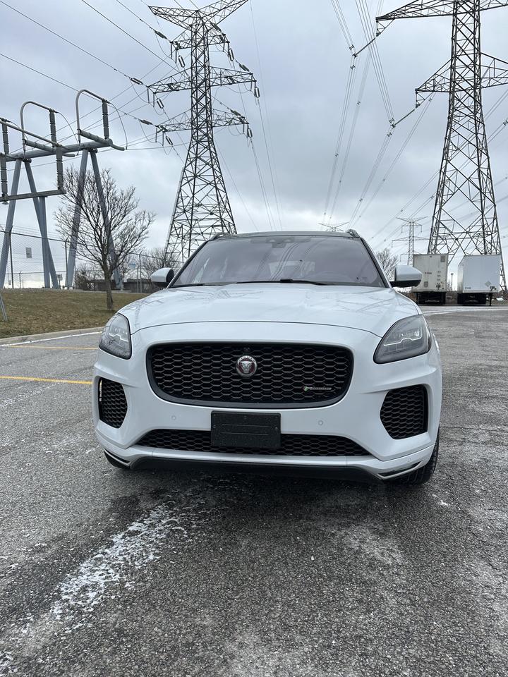 2018 Jaguar E-Pace R-Dynamic se Photo2