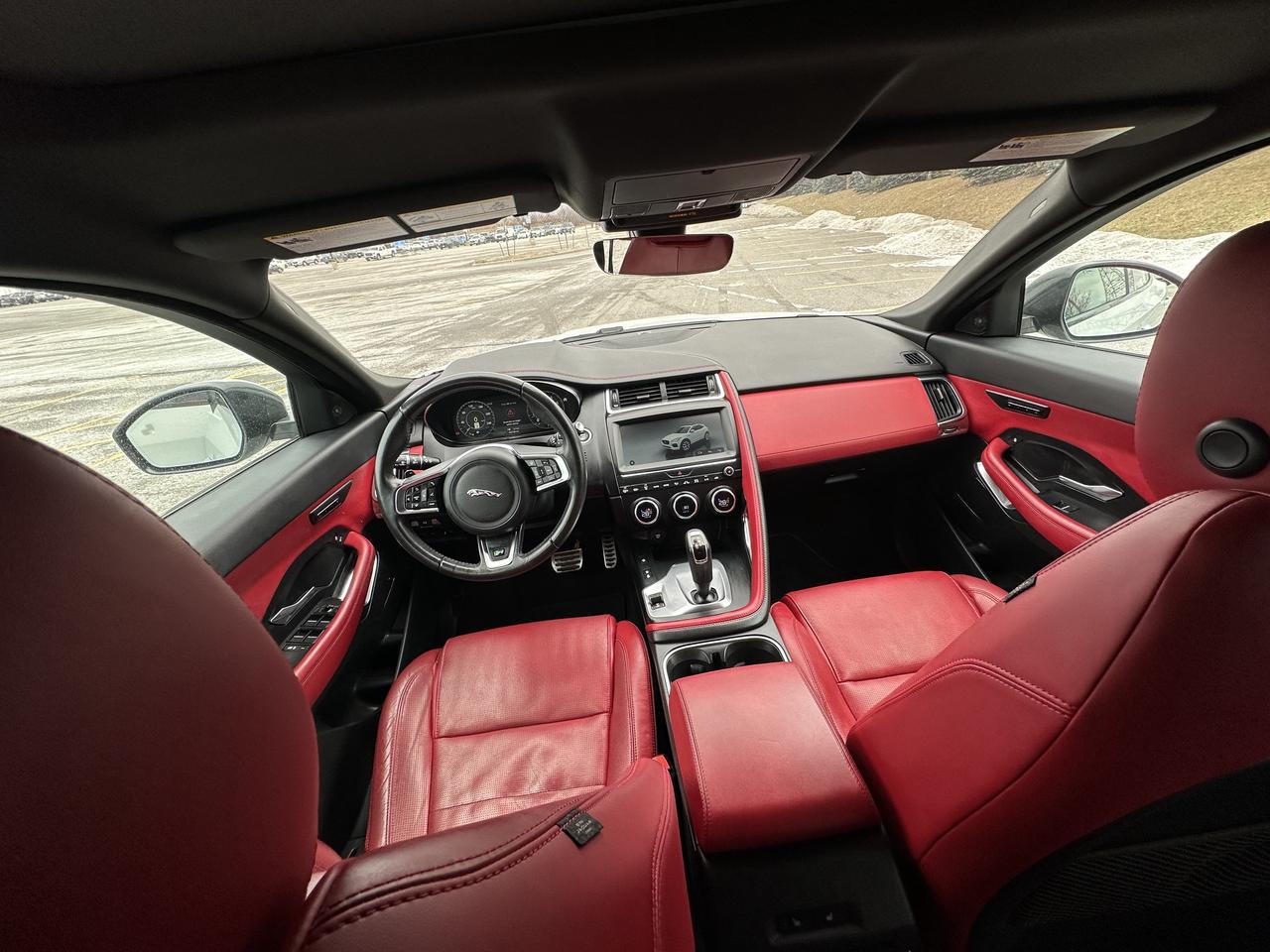 2018 Jaguar E-Pace R-Dynamic se Photo