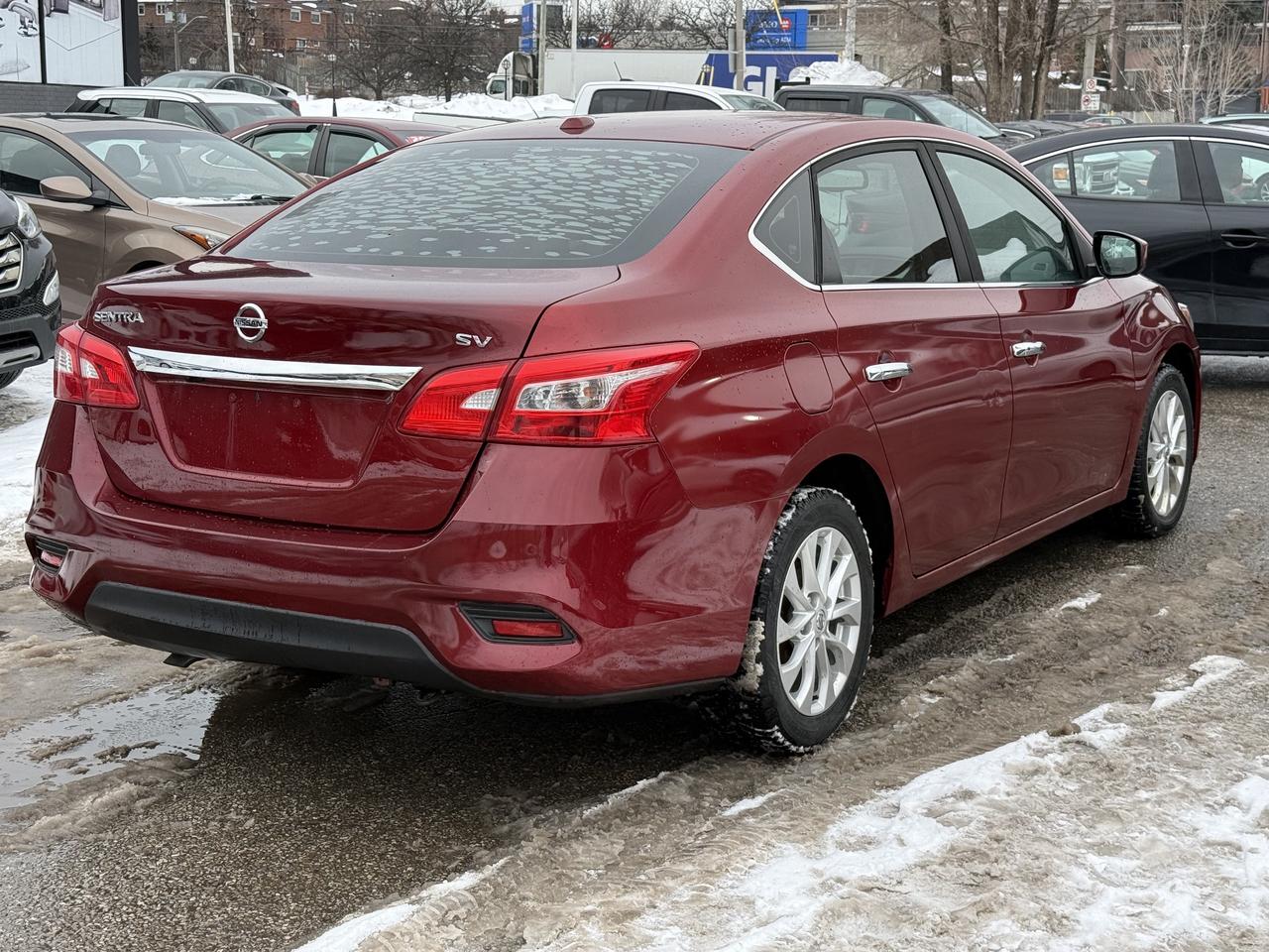 2018 Nissan Sentra SV Photo3