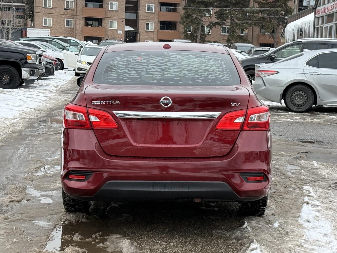 2018 Nissan Sentra SV Photo