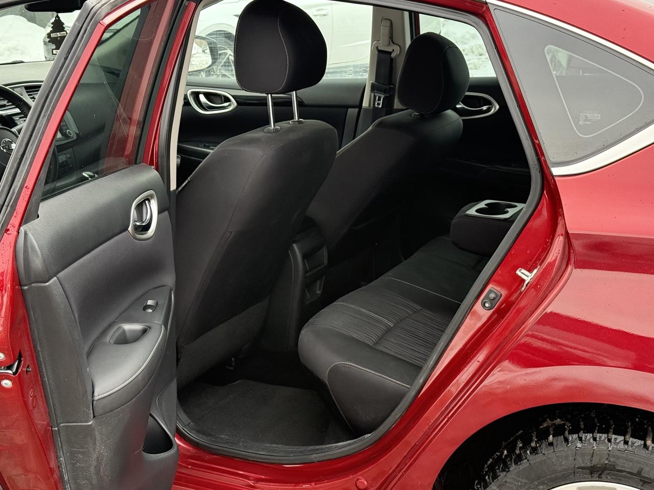 2018 Nissan Sentra SV Photo