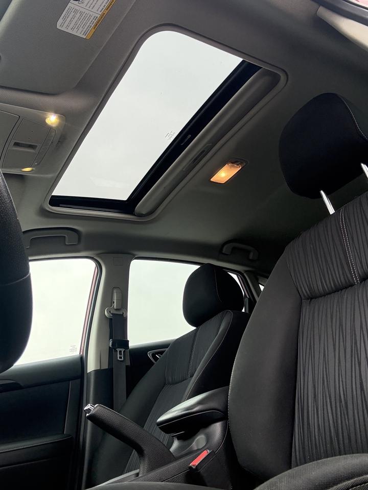 2018 Nissan Sentra SV Photo