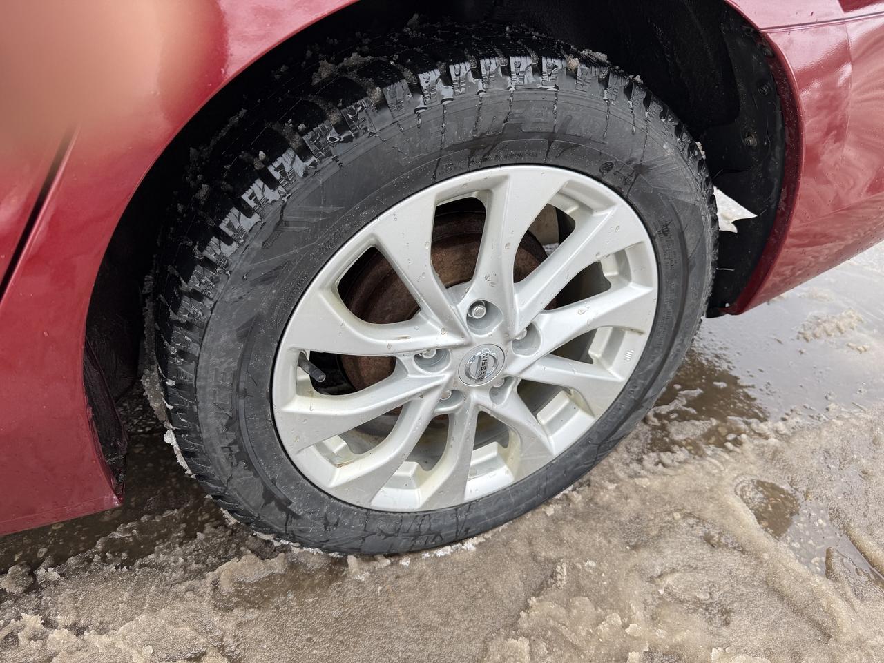 2018 Nissan Sentra SV Photo