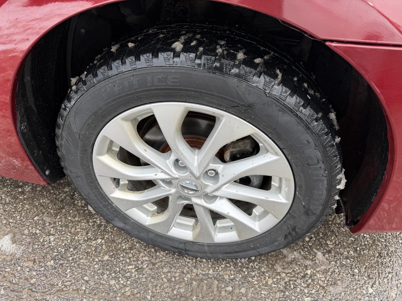 2018 Nissan Sentra SV Photo